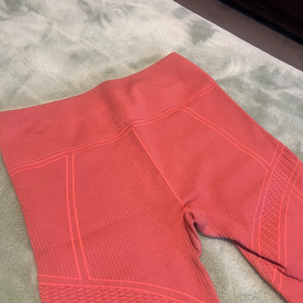 Fabletics Set - Picture 5 of 7